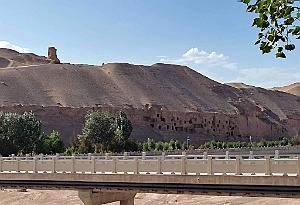 DUNHUANG - 128 -Grottes de Mogao 